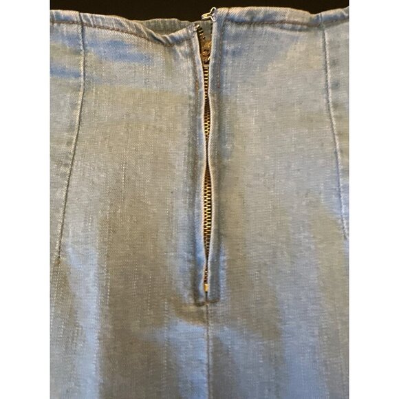 Han Queen Light Denim High-Waisted Midi Skirt With Back Slit & Zipper Closure - Picture 3 of 4